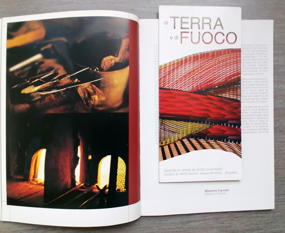 Favrindesign-Terra-Fuoco-mostra-vetro-graphic-design-catalogo-cacciari