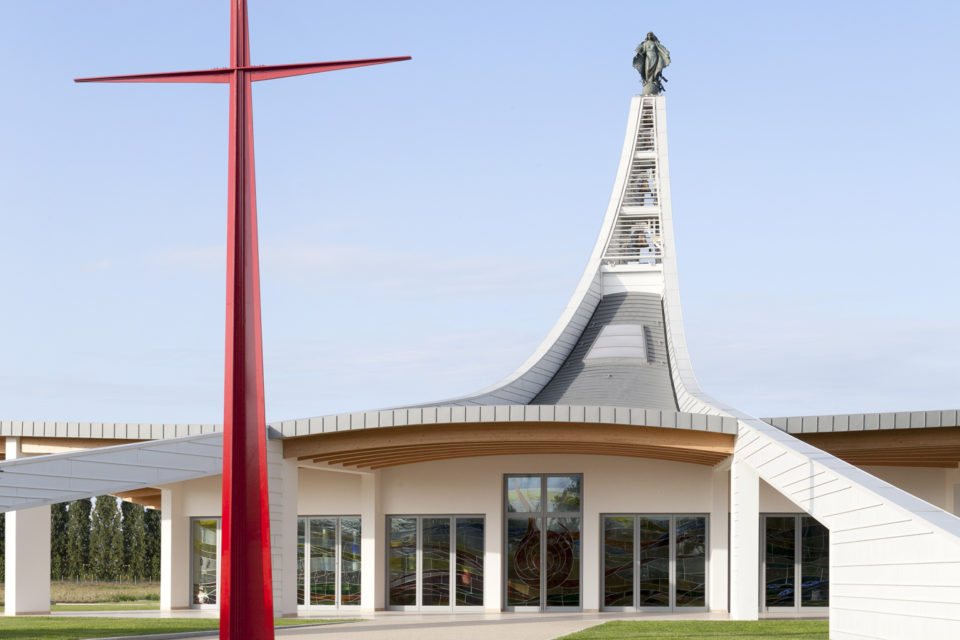 FavrinDesign-progetto-vetrate-progetto-esterno-chiesa-jesolo