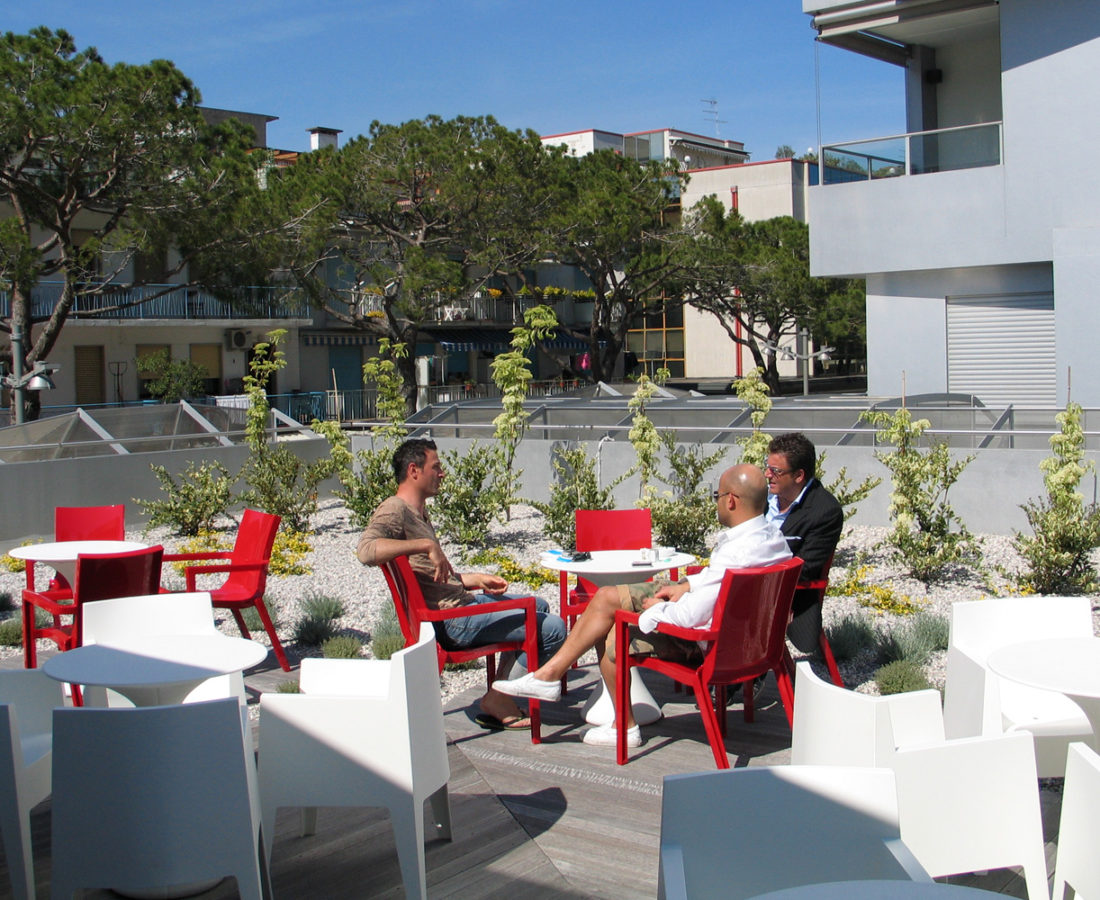 Favrindesign-casabianca-cafe-giardino-pensile--locale-jesolo-progetto