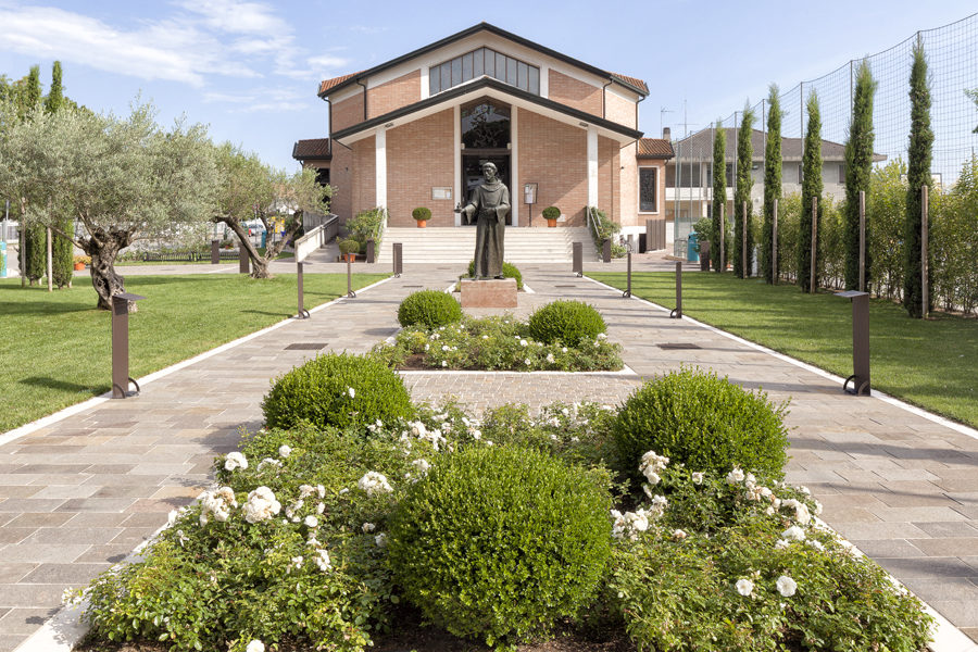 nuovo sagrato della chiesa di San francesco