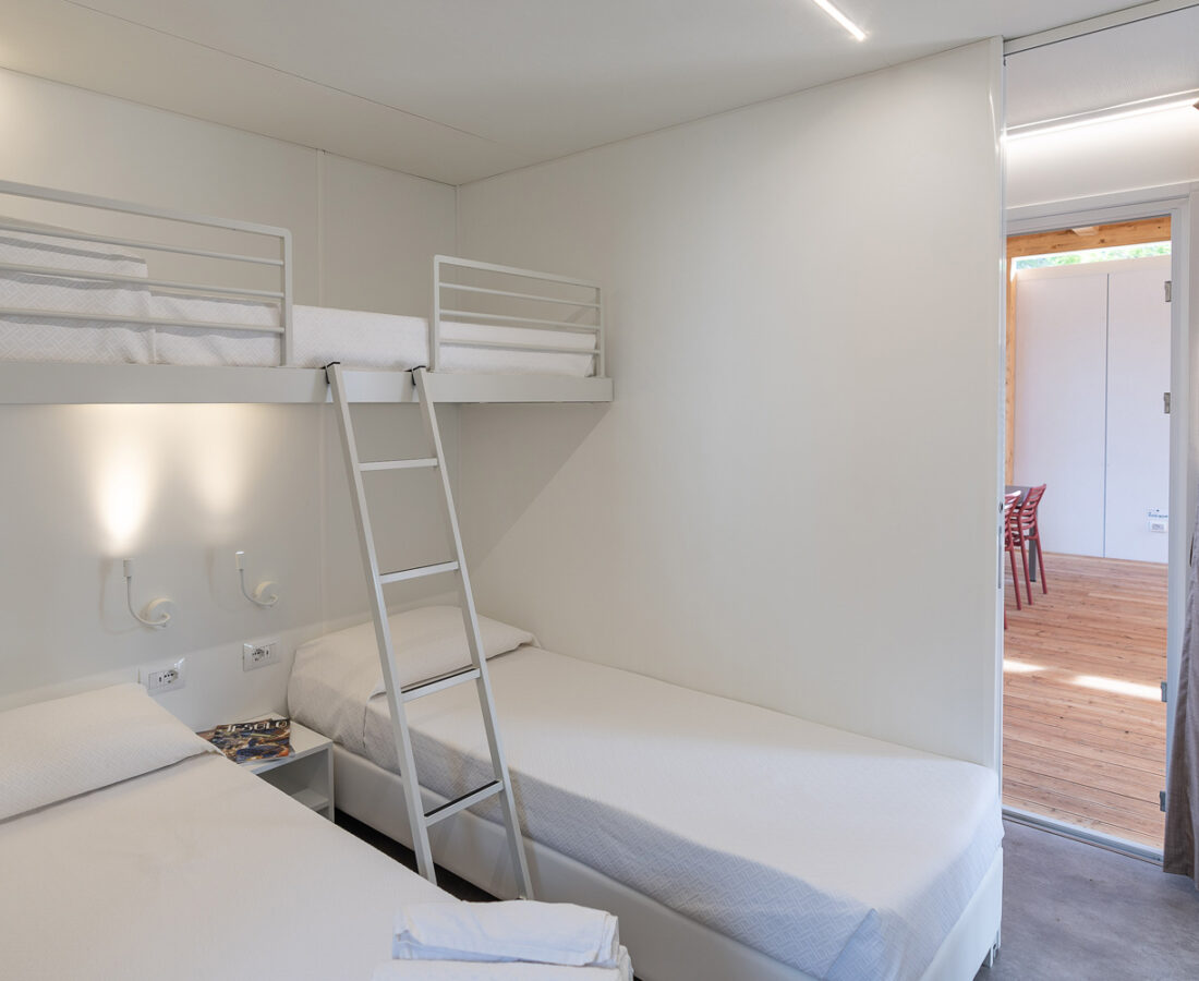 Fd-Unika-Mobil-home-zona-notte-stanza-tripla-terrazza