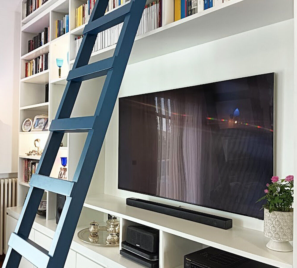 Fd_libreria-casa-privata-design-scala-su-misura